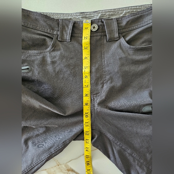 Lululemon Cadence Commute Shorts Men's Sz 34 Gray Athletic - Picture 15 of 16